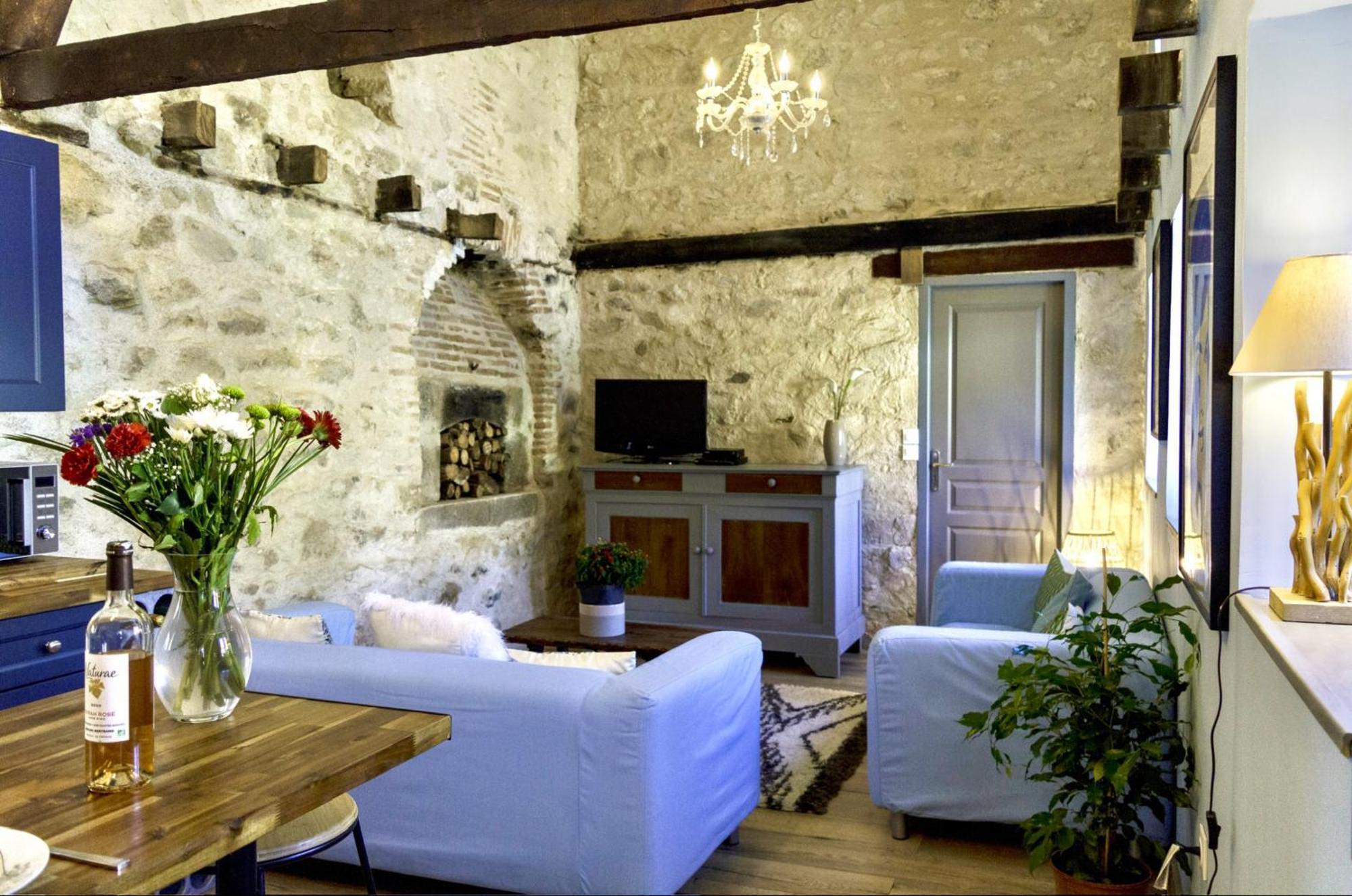 Petite Maison De Mouton Azat-le-Riz Екстериор снимка